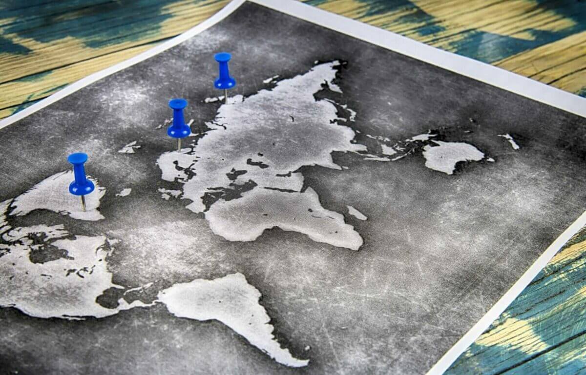 national organic seo ageny showing clients on world-map-with-3-blue-pins