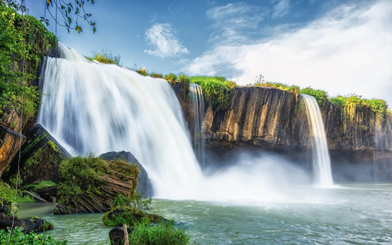 Dray Nur Waterfall is one of the reasons we love to do web design Daklak.