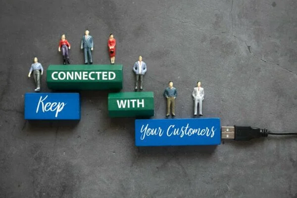 hotel customer reviews showing building blocks and usb cable with figurines.