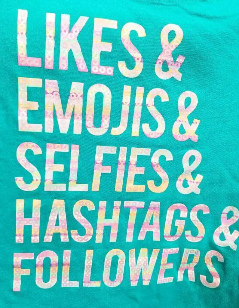 Social Media responses such as likes, emoji, selfies wrote on a green background to display our social media marketing services in Vietnam