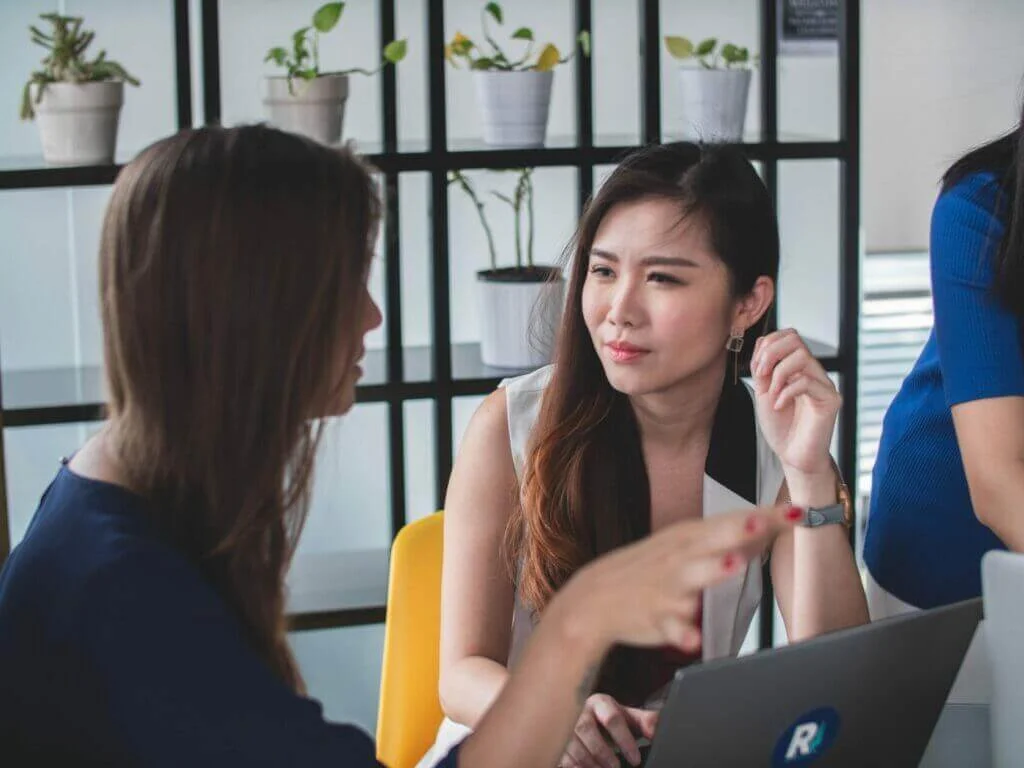 Loal SEO consultants at web design saigon
